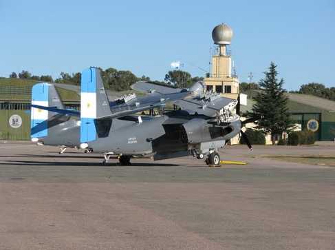 avion en base de bahia blanca